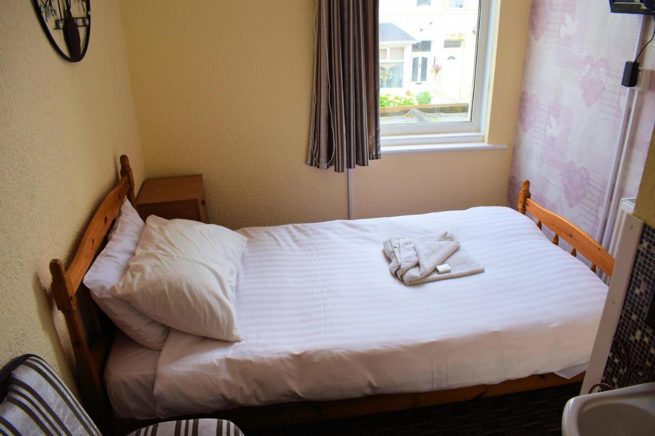 The Clarendon Hotel Blackpool Ngoại thất bức ảnh